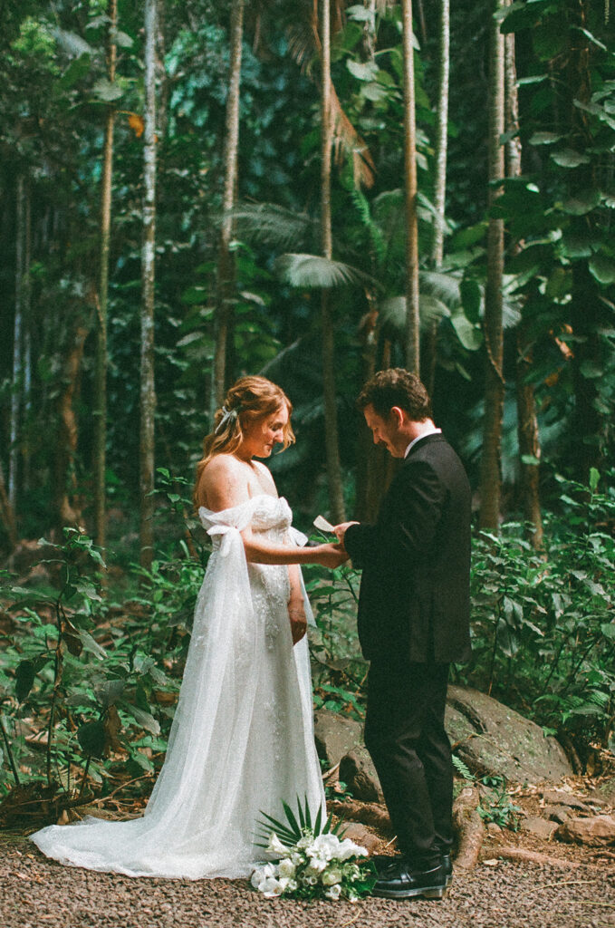 Some elopements feel like they were pulled straight out of a dream, and Courtnee and Joshua’s waterfall elopement in Kauai, Hawaii was exactly that. Surrounded by lush jungle, the sound of rushing water, and the soft island breeze, their day was intentional, intimate, and centered completely around the two of them.