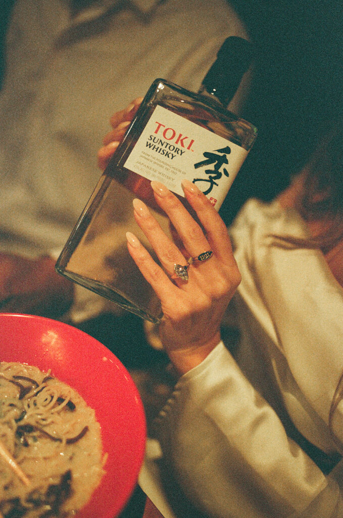 Katie and Karl’s late-night San Diego engagement session was absolutely the latter. These two showed up ready for fun, dressed to the nines, and totally embracing that after-dark, moody, editorial vibe that downtown does so well. It was fashion, flash, and pure personality—exactly what makes nighttime engagement photos so electric. 