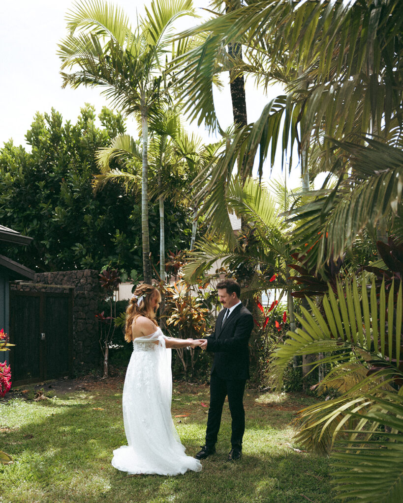Some elopements feel like they were pulled straight out of a dream, and Courtnee and Joshua’s waterfall elopement in Kauai, Hawaii was exactly that. Surrounded by lush jungle, the sound of rushing water, and the soft island breeze, their day was intentional, intimate, and centered completely around the two of them.
