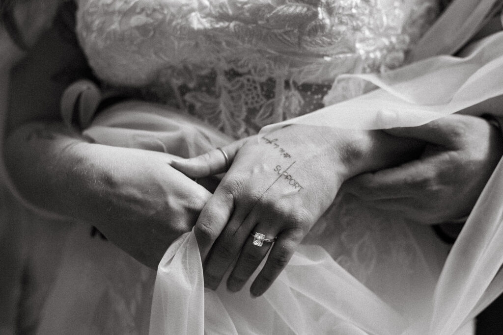 Some elopements feel like they were pulled straight out of a dream, and Courtnee and Joshua’s waterfall elopement in Kauai, Hawaii was exactly that. Surrounded by lush jungle, the sound of rushing water, and the soft island breeze, their day was intentional, intimate, and centered completely around the two of them.