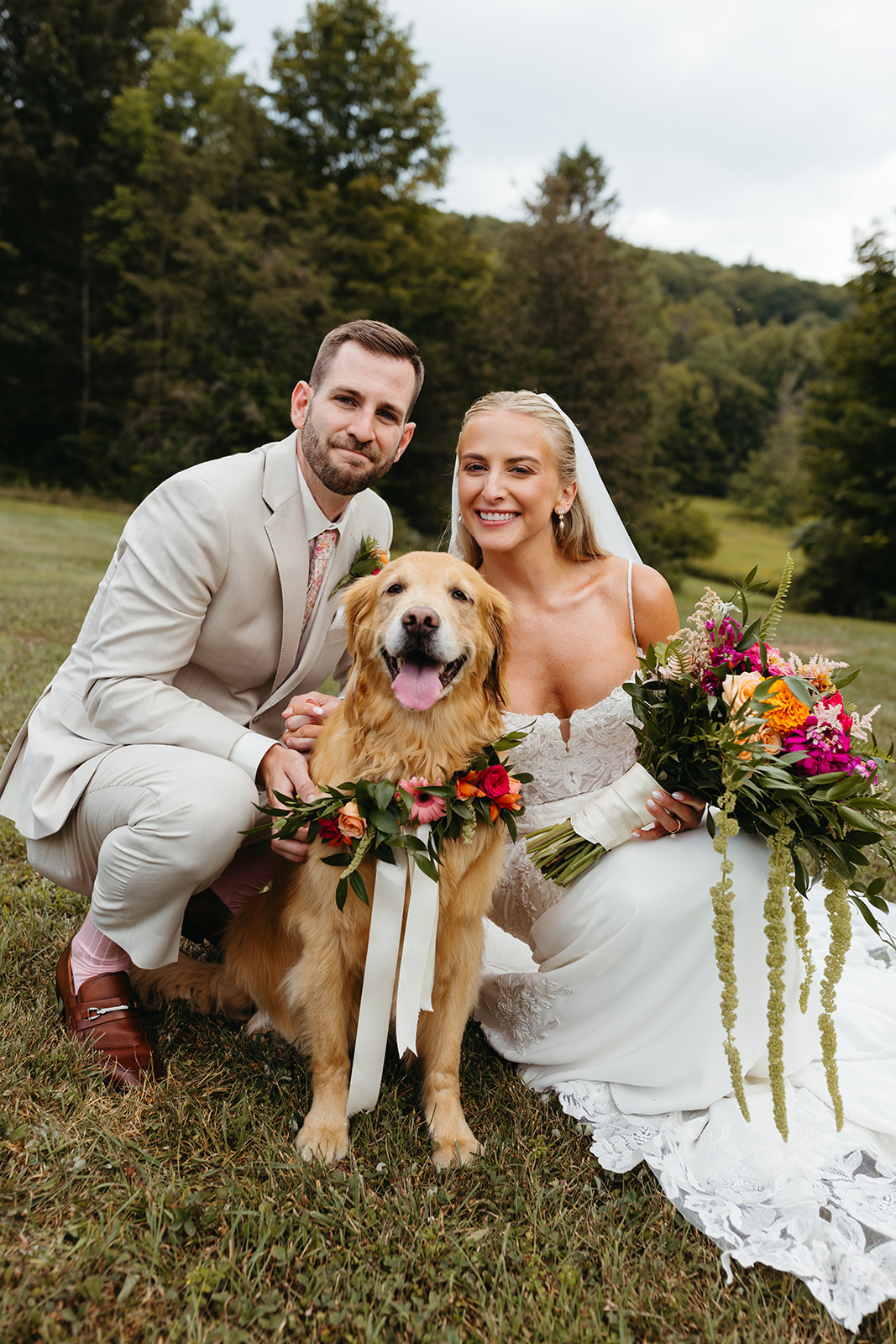Golden retriever included in wedding photos at Maiolatesi Wine Celler in NE PA